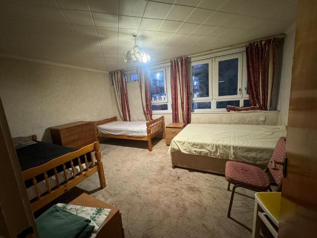 Northolt Road, Harrow HA2 3 bed flat to rent £3,200 pcm £738 pw