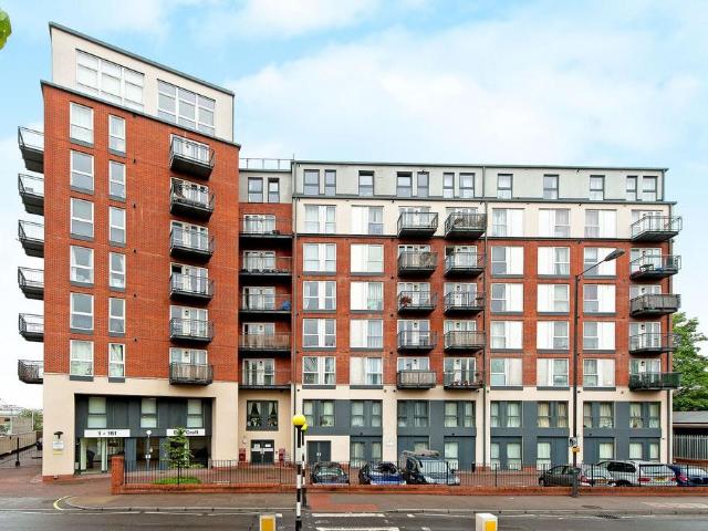 Northolt Road, South Harrow, Harrow, HA2 1 bed flat to rent £1,700 pcm £392 pw