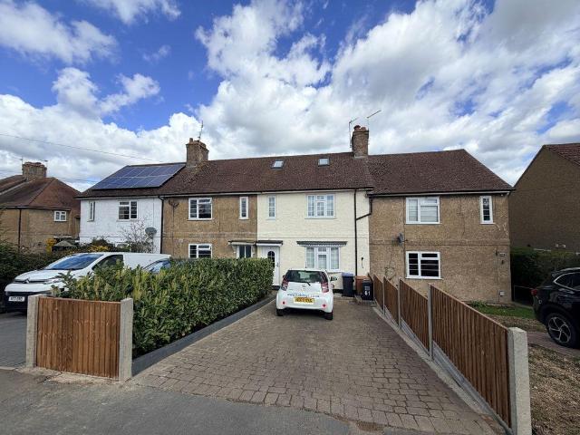 Northaw Road West, Potters Bar EN6 3 bed terraced house to rent £2,400 pcm £554 pw