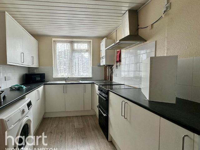 Northam Walk, WOLVERHAMPTON 3 bed flat to rent £1,050 pcm £242 pw