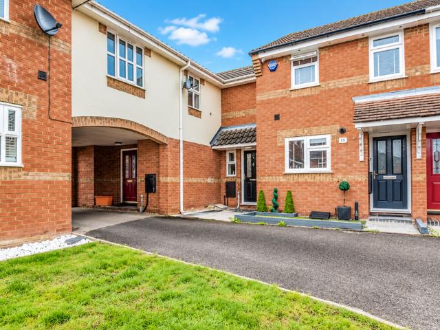 Northampton Grove, Basildon, SS16 1 bed flat to rent £1,400 pcm £323 pw