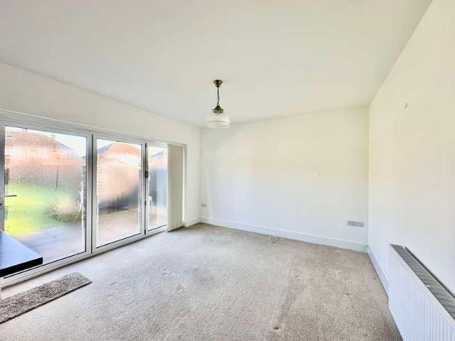 Northampton Lane, Blackfield, Southampton, SO45