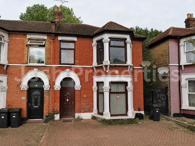 Northbrook Road, Ilford IG1, 3 bed terraced house to rent, £2,100 pcm | PrimeLocation