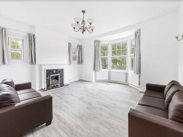 Northcote Avenue, London W5, 4 bed flat to rent, £3,975 pcm | PrimeLocation