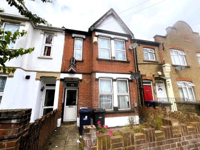 Northcote Avenue, Southall UB1, 4 bed terraced house to rent, £2,400 pcm | PrimeLocation