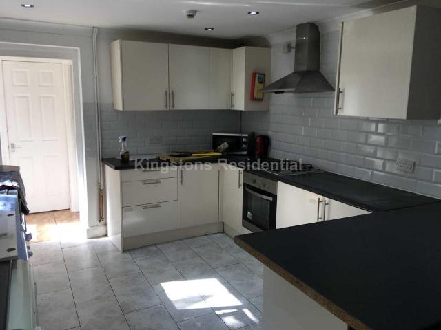 Northcote Street, Cardiff CF24 8 bed end of terrace house to rent £3,880 pcm £895 pw