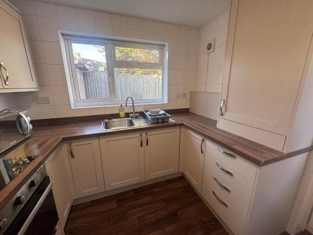 Northcote Road, BOURNEMOUTH, BH1 4SG 6 bed semi detached house to rent £700 pcm £162 pw
