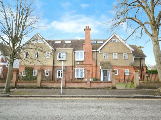Northcourt Avenue, Berkshire RG2 2 bed apartment to rent £1,500 pcm £346 pw