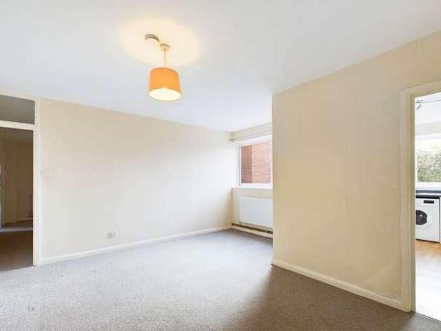 Northcourt Road, Worthing, BN14