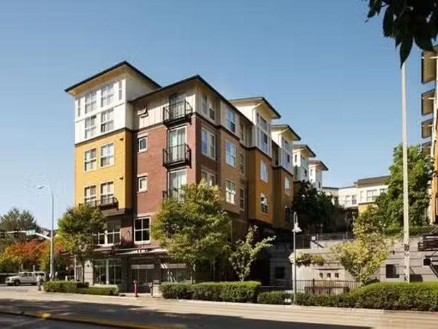 Northeast 10th Street