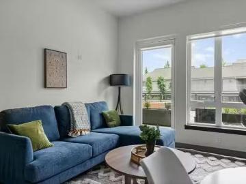Northeast 128th Street, Kirkland, WA