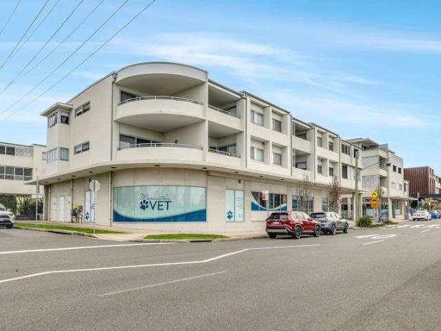 Northeast corner apartment, coffee to coast in minutes