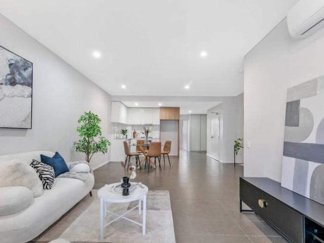 NORTHEAST FACING 2 Bedroom Plus Study Apartment in Carlingford