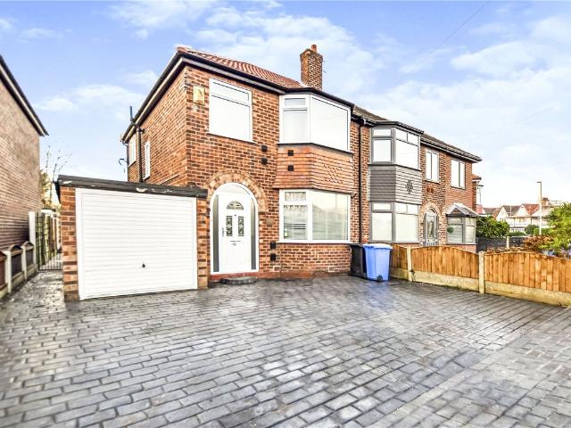 Northenden Road, Sale M33, 3 bed semi detached house to rent, £1,600 pcm | PrimeLocation