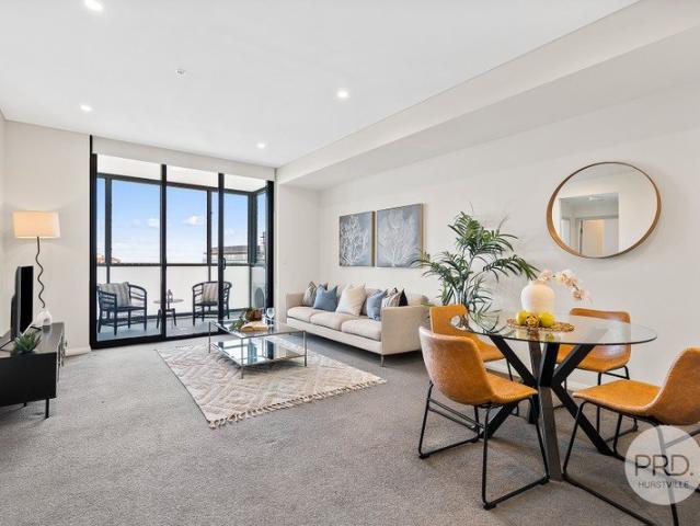 Northerly Aspect Apartment With City Views in Prime Location