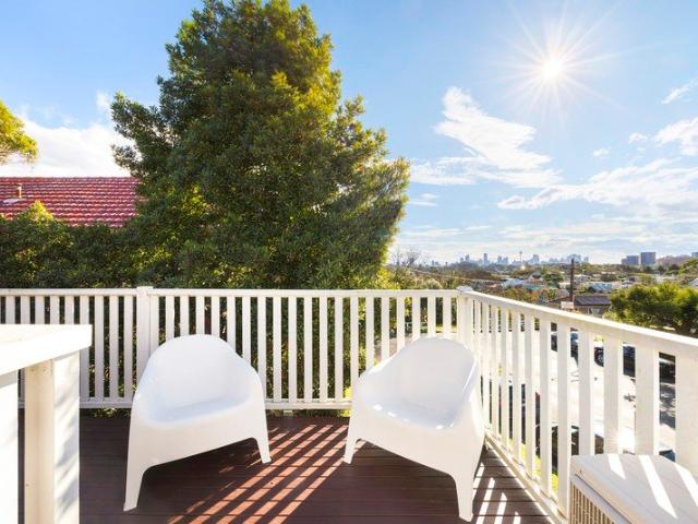 Northerly Sunshine And House Like Art Deco Charm
