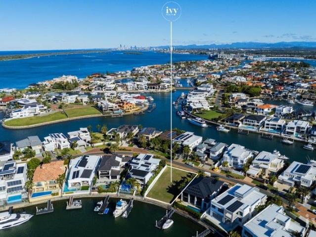 Northerly Waterfront Position with Wide Basin Views