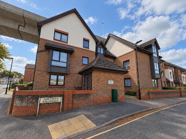 Northern Anchorage, Woolston 1 bed flat to rent £850 pcm £196 pw