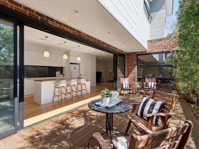 Northern light, exceptional space and an internal lift