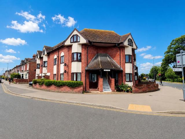 apartment in Northern Parade, North End, Portsmouth