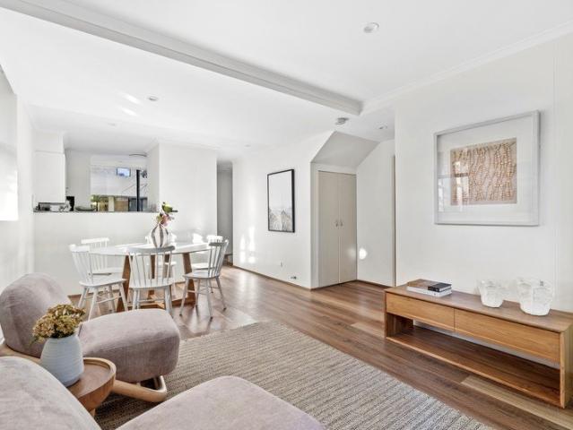 Split Level Retreat on Pyrmont's Northern Peninsula