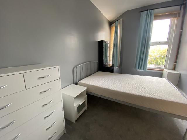 Northfield Avenue W13, 2 bed shared accommodation to rent, £1,850 pcm | PrimeLocation