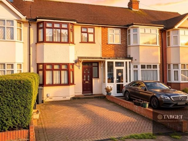 Northfield Road EN8, 3 bed property to rent, £2,495 pcm | PrimeLocation