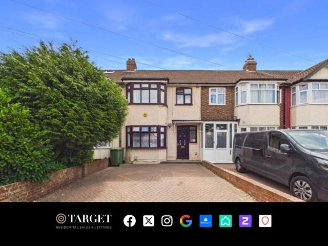 Northfield Road EN8, 3 bed terraced house to rent, £2,250 pcm | PrimeLocation