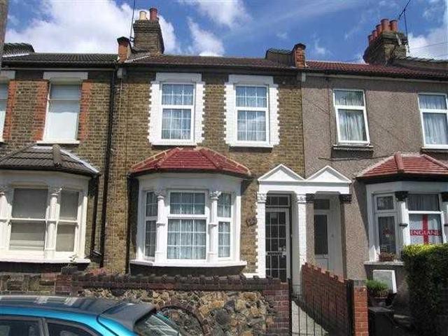 Northfield Road, Middlesex EN3, 3 bed property to rent, £2,200 pcm | PrimeLocation