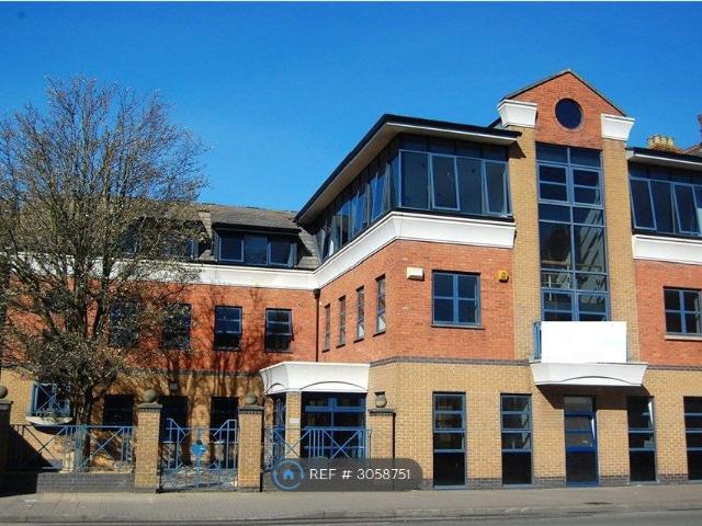 Northgate Court, Gloucester GL1, Studio to rent, £750 pcm | PrimeLocation