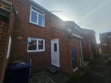 Northgate, Guisborough TS14, 2 bed terraced house to rent, £695 pcm | PrimeLocation