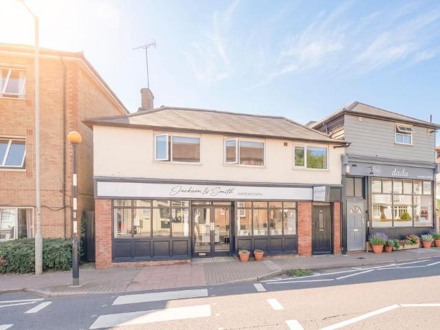 Northgate End, Bishop's Stortford, CM23 4 bed apartment to rent £1,750 pcm £404 pw