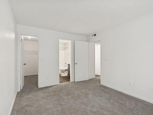 Northlake 3 Bedroom Apartment for Rent at 2445 Dunn Ave, Jacksonville, FL 32218 Biscayne