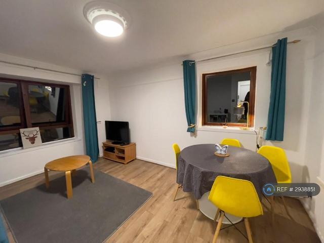 Northland Avenue, Glasgow, G14 2 bed flat to rent £1,450 pcm £335 pw