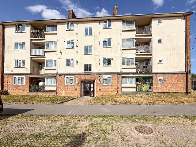 Northridge Way, Hemel, Watford HP1, 2 bed penthouse to rent, £1,350 pcm | PrimeLocation