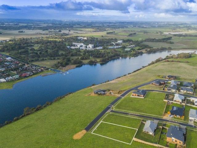Northside Opportunity with Hopkins River Outlook