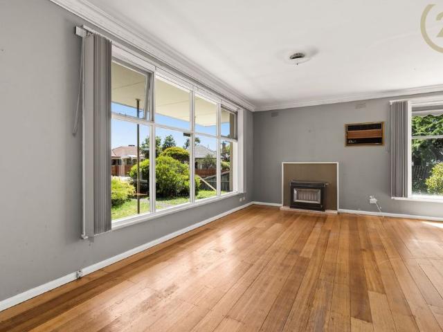Northside Living, Private & Spacious!