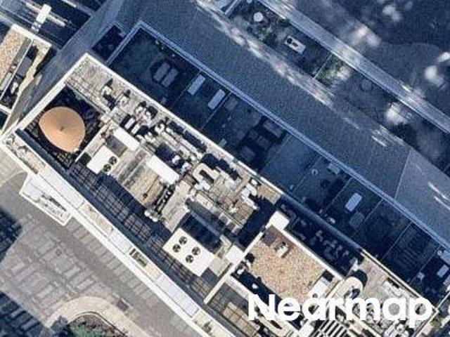 Northside Piers Apt 15f