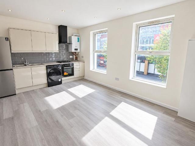 Northumberland Park, Tottenham, London N17, 2 bed flat to rent, £1,800 pcm | PrimeLocation