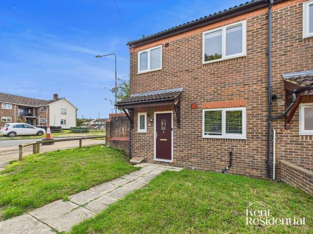 Northumberland Road, Maidstone ME15, 3 bed end terrace house to rent, £1,550 pcm | PrimeLocation