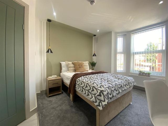 Northumberland Road, City Centre, Coventry CV1, Studio to rent, £750 pcm | PrimeLocation