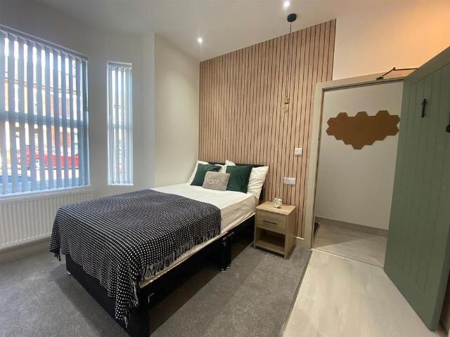 Northumberland Road, Coventry CV1 Studio to rent £725 pcm £167 pw