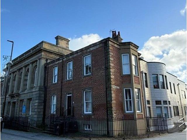 Northumberland Square, North Shields NE30, 2 bed flat to rent, £1,000 pcm | PrimeLocation