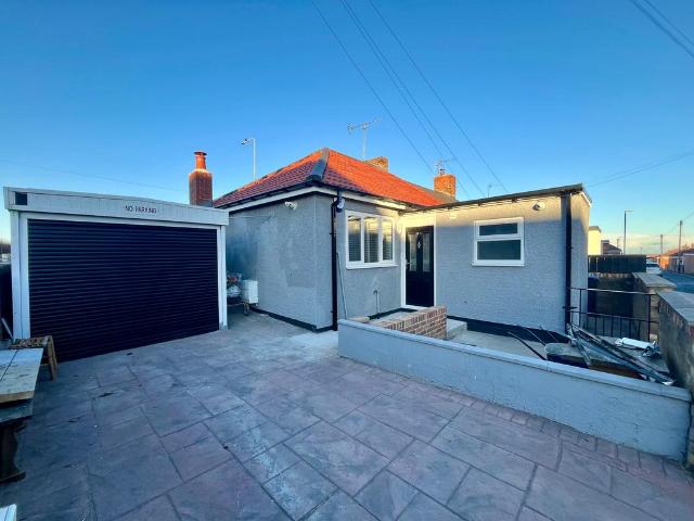 Northumberland Street, Peterlee, SR8 2 bed bungalow to rent £795 pcm £183 pw