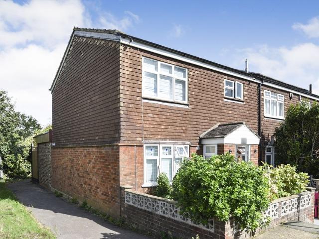 Northview, Swanley BR8, 5 bed end terrace house to rent, £2,200 pcm | PrimeLocation