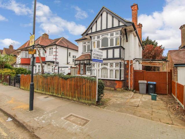 Northwick Avenue, Kenton, Harrow HA3, 6 bed detached house to rent, £6,500 pcm | PrimeLocation