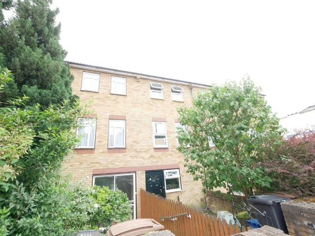Northwold Road, Clapton E5, 4 bed terraced house to rent, £4,400 pcm | PrimeLocation