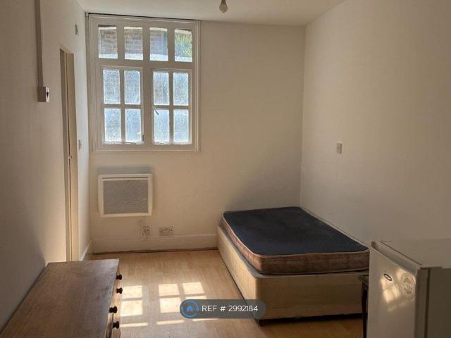 Northwold Road, London E5, Studio to rent, £1,436 pcm | PrimeLocation