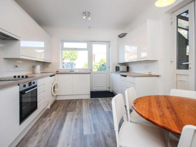 Nortoft Road, Bournemouth BH8 5 bed property to rent £2,800 pcm £646 pw
