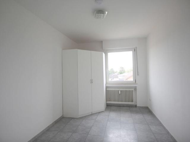 Nörvenich Rath! Charmante 4 Zimmer Wohnung mit Balkon! LK/BB 5043
